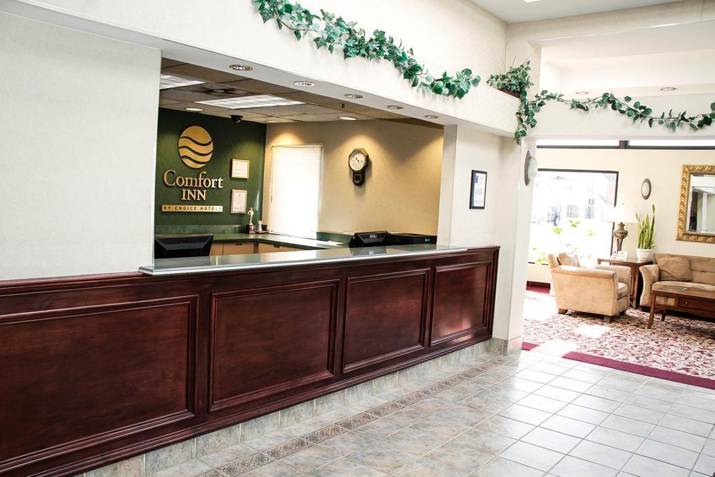 Quality Inn & Suites Olde Town Portsmouth Exterior foto